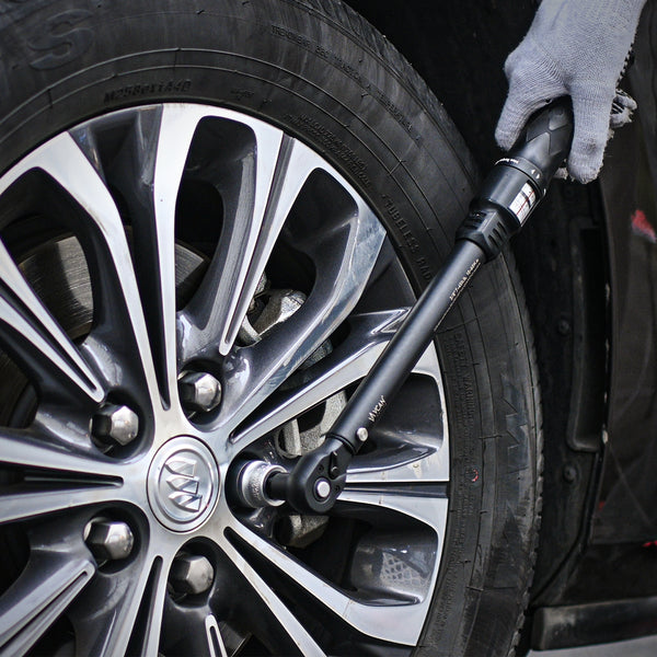 Professional car emergency tool and roadside safety accessory - 3/8" Drive Click Torque Wrench - 7.37-44.25 Ft.Lb / 10-60 N.M with Wrench Sockets